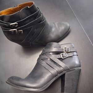 Lucky Brand Black Leather Booties   Size 9.5(40)